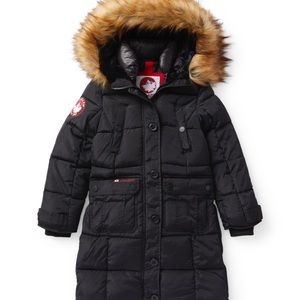 Canada Plus size puffer coat.